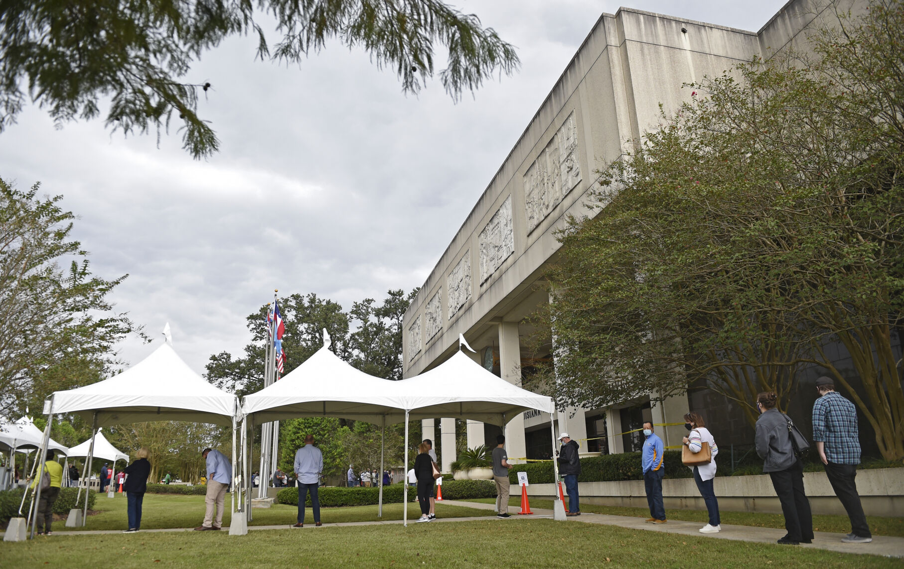 BR.earlyvoting.101720 HS 356.JPG